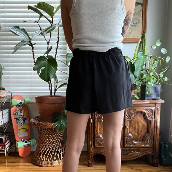 Oysho black skort. - Picture 2 of 4